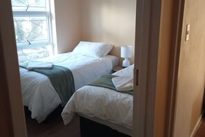 2 Schlafzimmer, Bügeleisen/Bügelbrett, WLAN, Bettwäsche