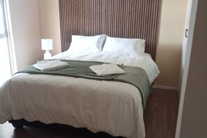 2 chambres, fer et planche à repasser, Wi-Fi, literie fournie