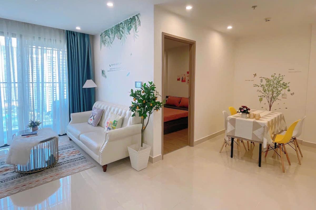 Apartemen Khas, 1 kamar tidur, balkon, pemandangan kolam renang | Area keluarga | TV layar datar