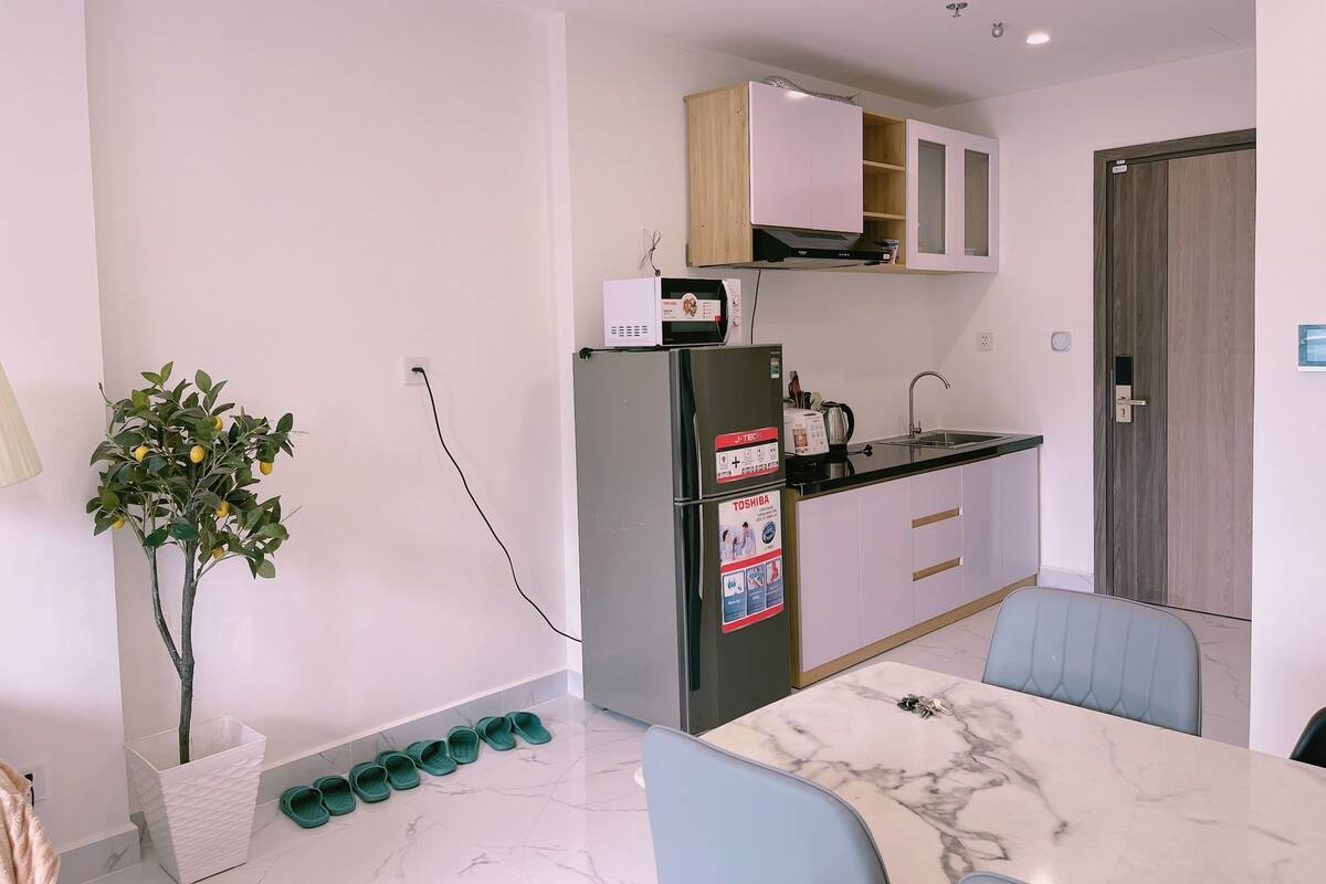 Royal Apartment, 2 Bedrooms, Balcony, Pool View | Private kitchen | Electric kettle, dining table