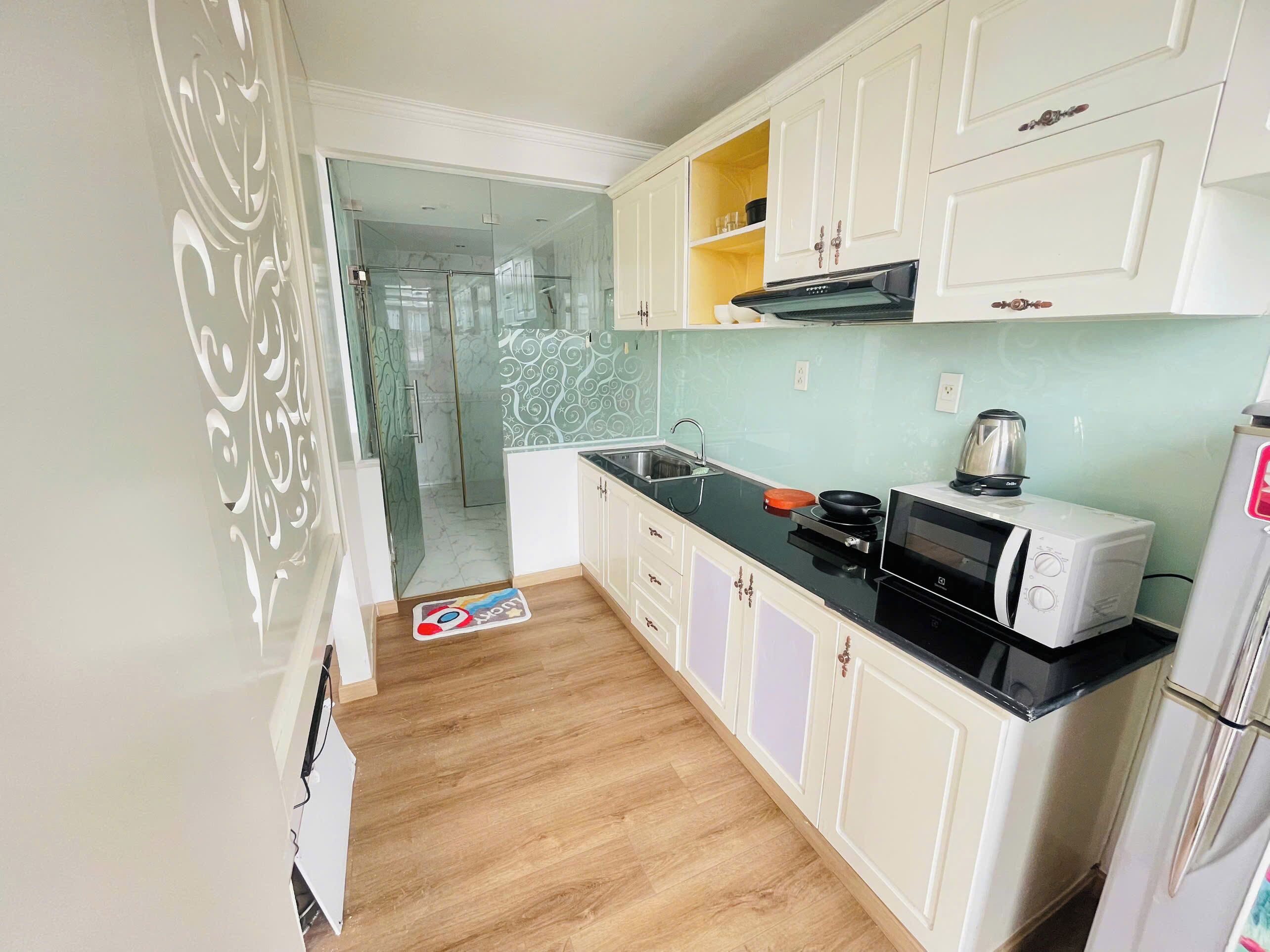 冰箱、微波炉、电饭煲、搅拌机