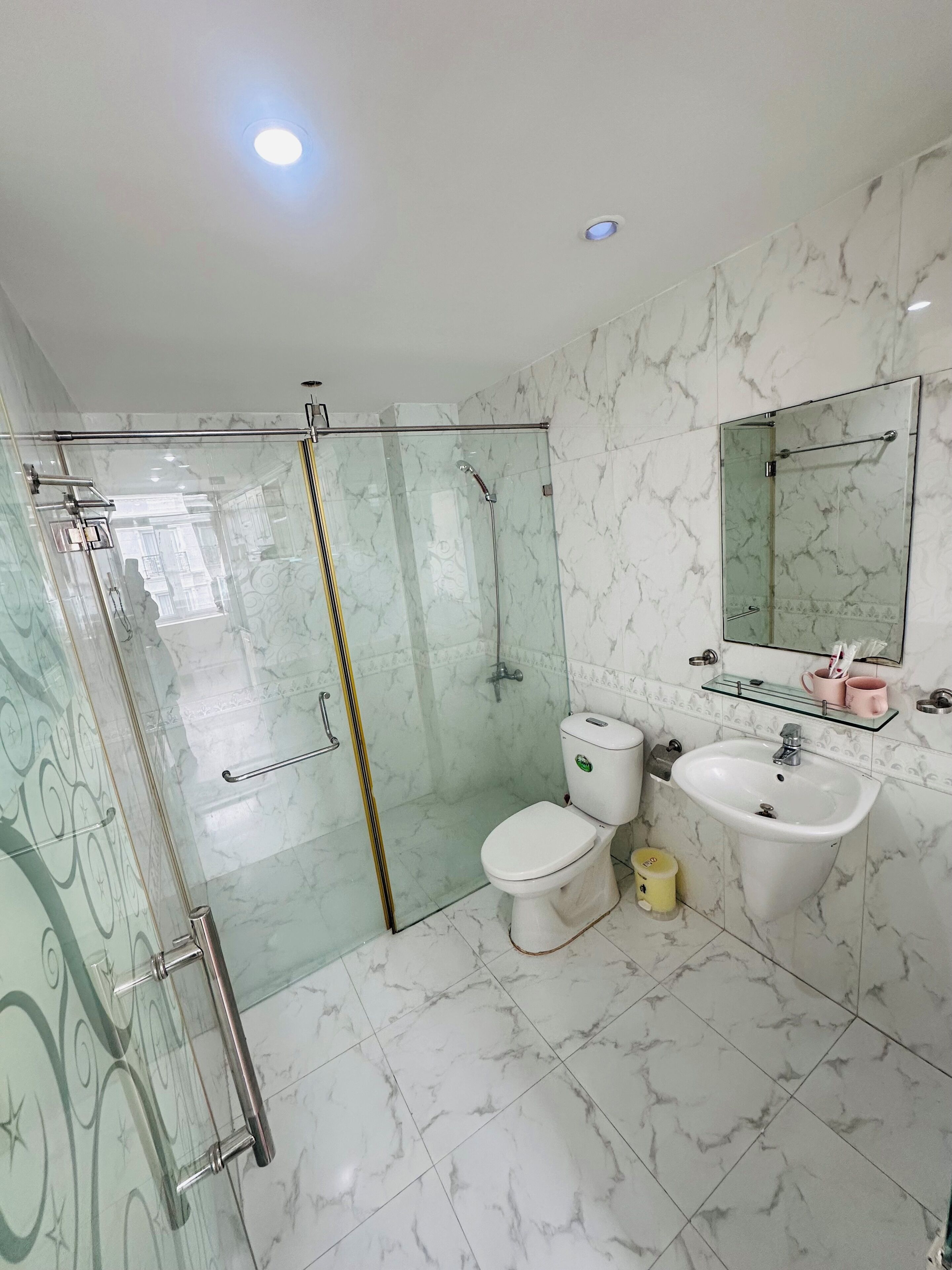 Appartement Deluxe, 1 très grand lit, balcon, vue ville | Salle de bain