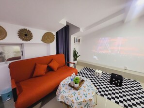 Japanese-style Apartment , 1 Bedroom, City View | In-room safe, soundproofing, iron/ironing board, free WiFi - Diamond Suite Apartment (Ho Chi Minh City)