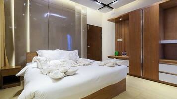 Deluxe Double Room, Balcony, River View