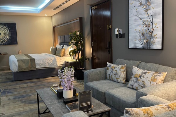 Double Room | Tilam berlapik, bar mini, peti besi dalam bilik