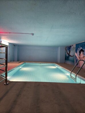 حمام سباحة للأطفال