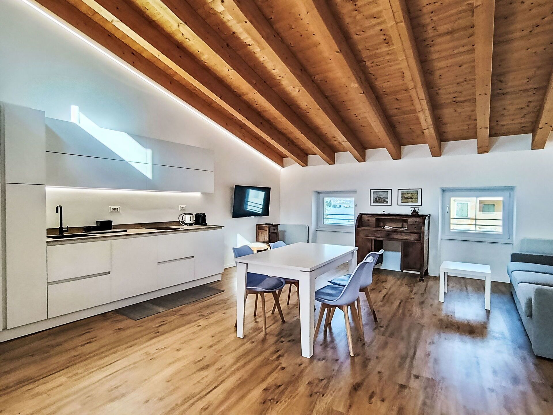 المنشأة من الداخل