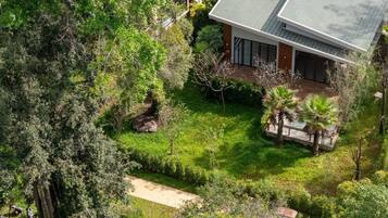 Habitación clásica doble, vistas al jardín | Terraza o patio