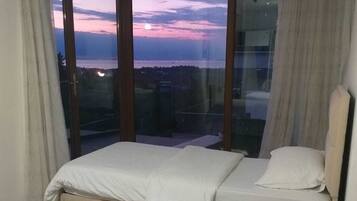 4 soveværelser, strygejern/strygebræt, Wi-Fi, sengetøj