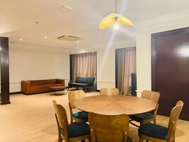 Tabla de planchar con plancha y wifi gratis