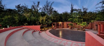 皇家狩猎湖畔度假村-小兰恩库奇  