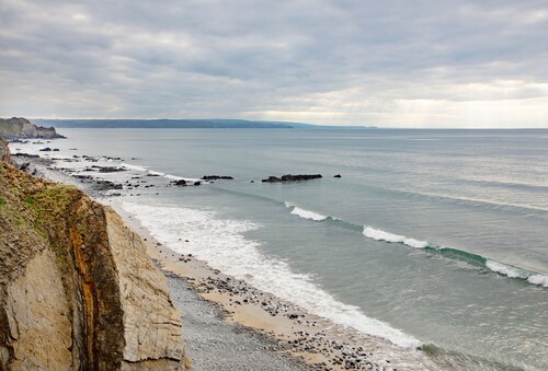 Toad Hall is a spacious cottage in North Cornwall full of character