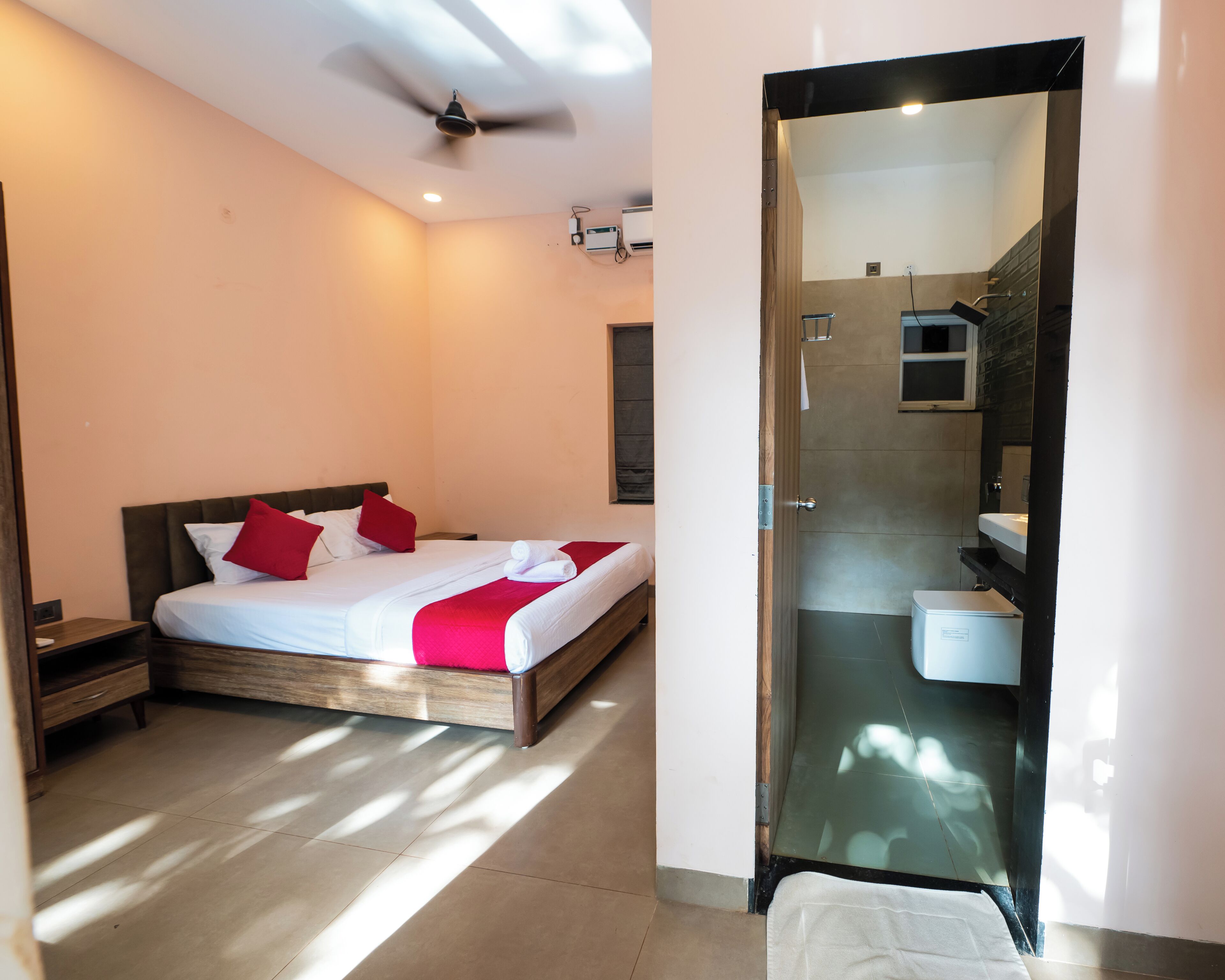 Deluxe Double Room | WiFi