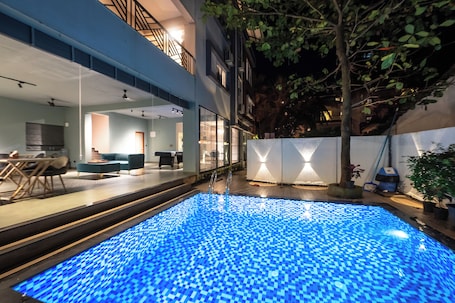 10 piscinas techadas