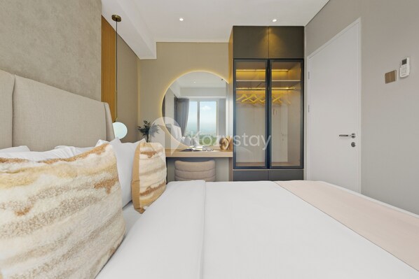 Căn hộ, 2 phòng ngủ, quang cảnh thành phố | Bàn, khu vực làm việc phù hợp cho laptop, bàn ủi/dụng cụ ủi quần áo 