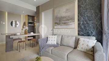 Apartment, 2 Bedrooms, City View | Living room | Smart TV, Netflix, streaming services