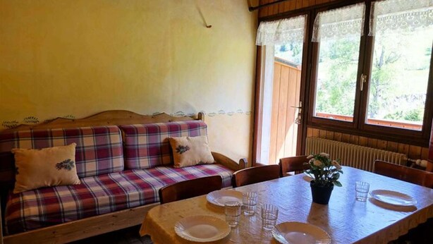 Dining - Apartment in Planay Near Ski Slopes (Beaufort)