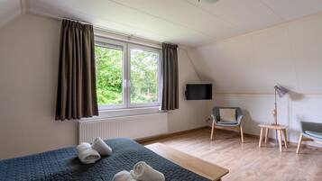 Huis | 3 slaapkamers, individueel gemeubileerd, beddengoed