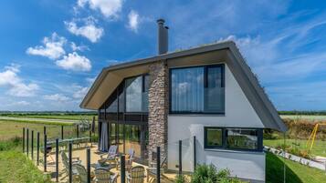 Villa | Exterior