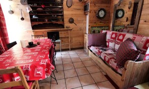 Living area - VAL Thorens Comfortable 2 Rooms 5 People AT THE Foot OF THE Slopes (Les Belleville)