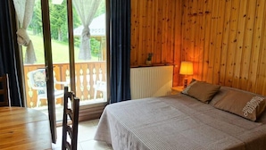 Room - Apartment in Planay Near Hiking Trails (Beaufort)