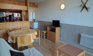 Interior - Studio for 4 People in Arc 2000 With Mountain and Resort Views (Bourg-Saint-Maurice)