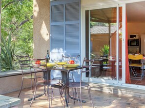 Balcony - Holiday Home 150m From the Beach in Corsica (Poggio-Mezzana)