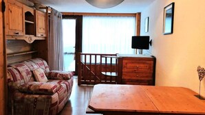 Living area - 4/5 Person Split-level Apartment - LA Meije - Plagne Centre (La Plagne-Tarentaise)
