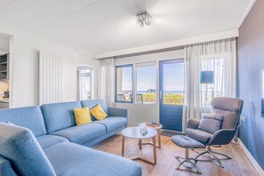 Apartment | Living area - 2-person sea View Apartment With a Panoramic View Over the North Sea (De Koog)