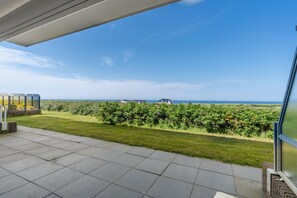 Apartment | Balcony - 2-person sea View Apartment With a Panoramic View Over the North Sea (De Koog)
