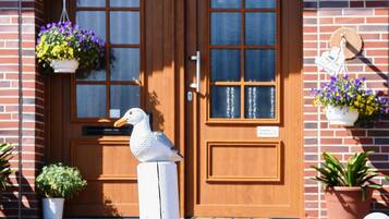 Apartment | Reception