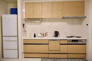 فيلا سوبيريور - بشرفة | مطبخ خاص