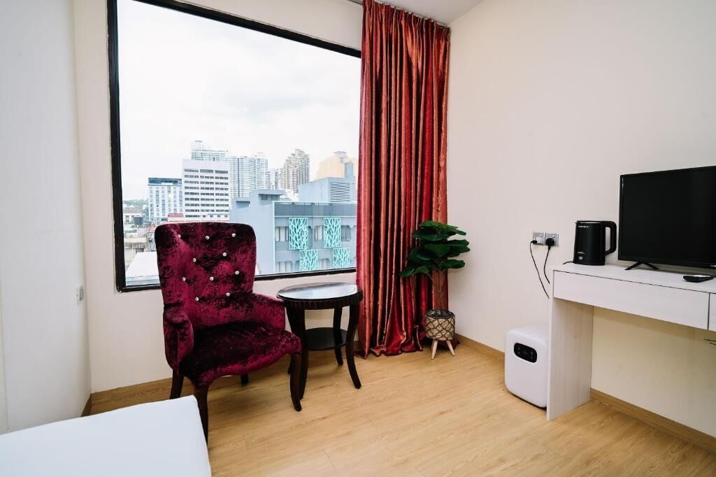 Phòng đôi Deluxe, quang cảnh thành phố | Bàn, bàn ủi/dụng cụ ủi quần áo, truy cập Internet không dây miễn phí 