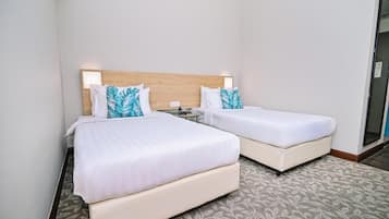 Kamar Double atau Twin Standar | Meja kerja, setrika/meja setrika, dan Wi-Fi gratis