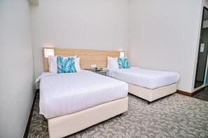 標準雙人或雙床房 | 書桌、熨斗/熨衣板、免費無線上網