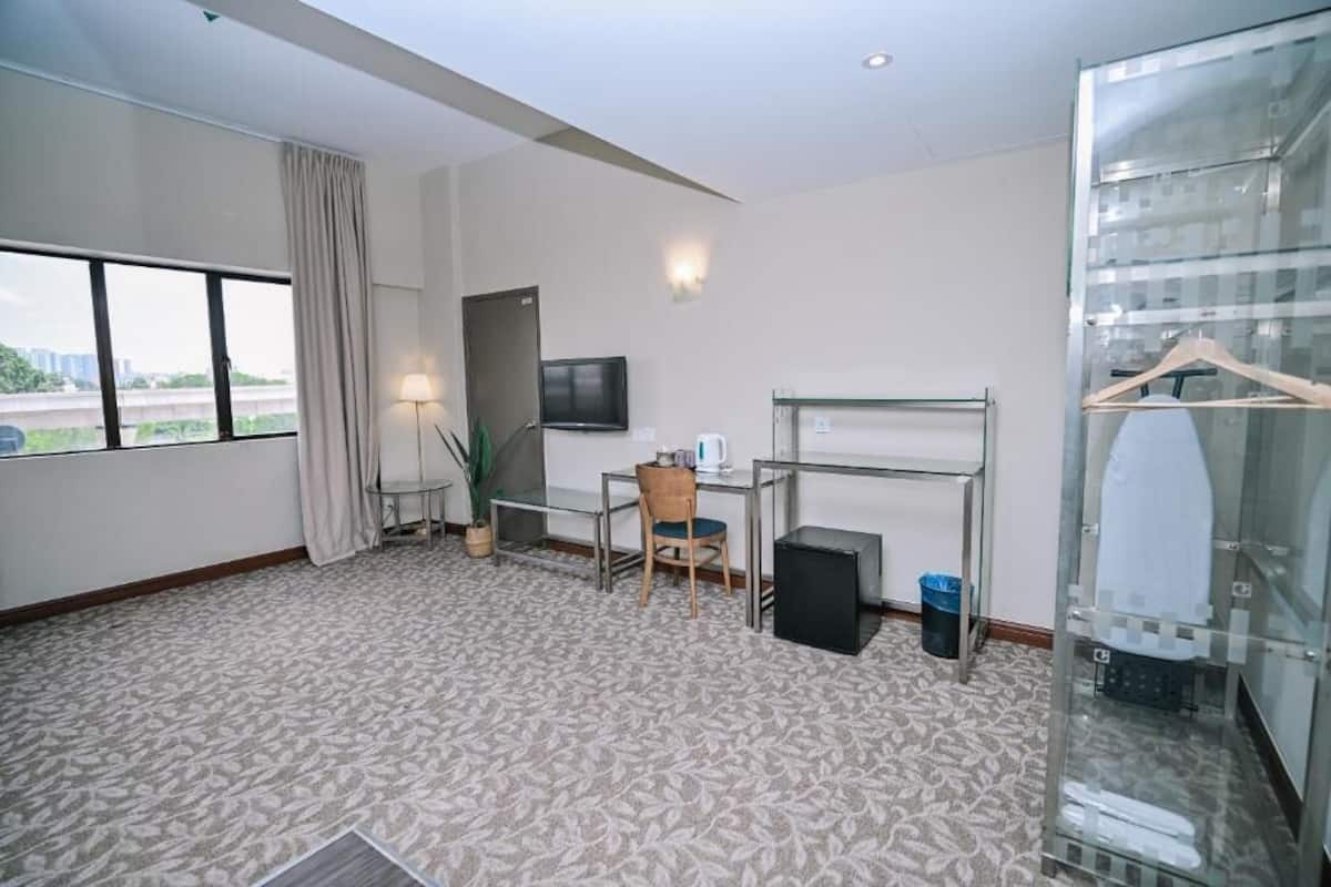 Desk, iron/ironing board, free WiFi