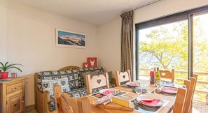 Unclassified image, 3 of 3, button - CH2 - THE Pyramid Chalets (Aussois)