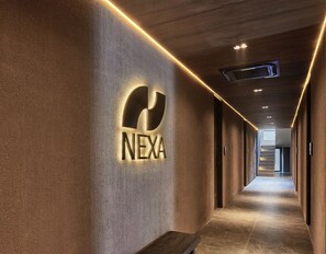 尊榮開放式客房 | 接待櫃台