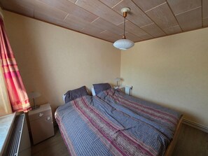 Bungalow | 3 phòng ngủ, trang bị nội thất với thiết kế riêng biệt 