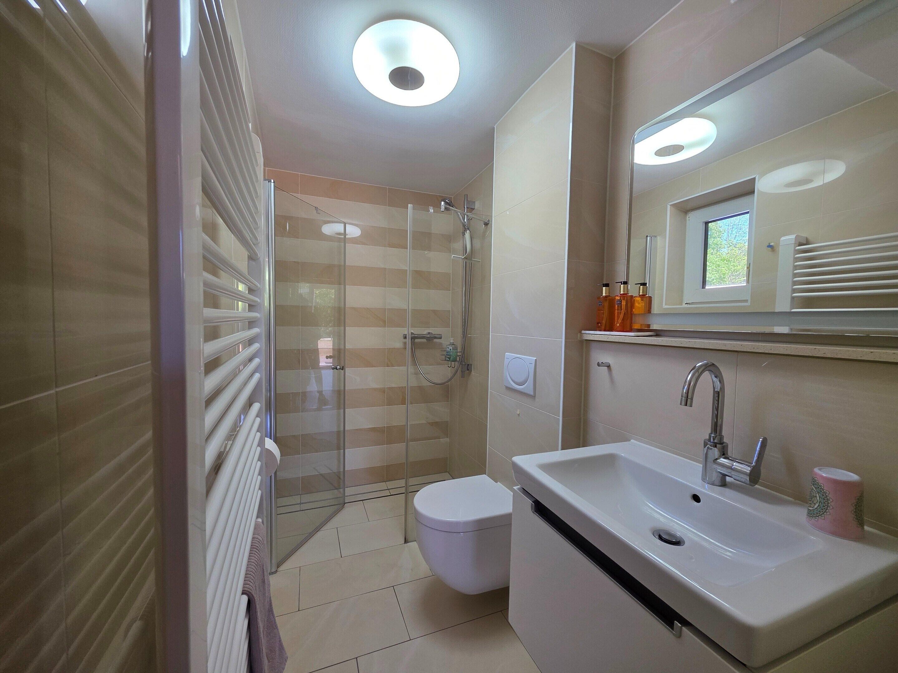 Bungalow | Bathroom