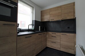 Private kitchen - Modern Bungalow in Ewijk for 6 (Ewijk)