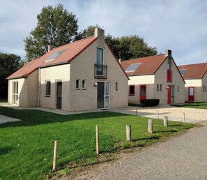 Exterior - Modern Bungalow in Ewijk for 6 (Ewijk)