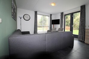 Living room - Modern Bungalow in Ewijk for 6 (Ewijk)