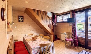 Dining - Edelweiss - Apartment - 7 People - Near the Center (Les Gets)