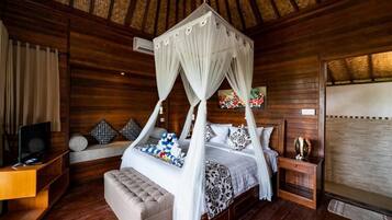 Junior Suite, Garden View | Free WiFi