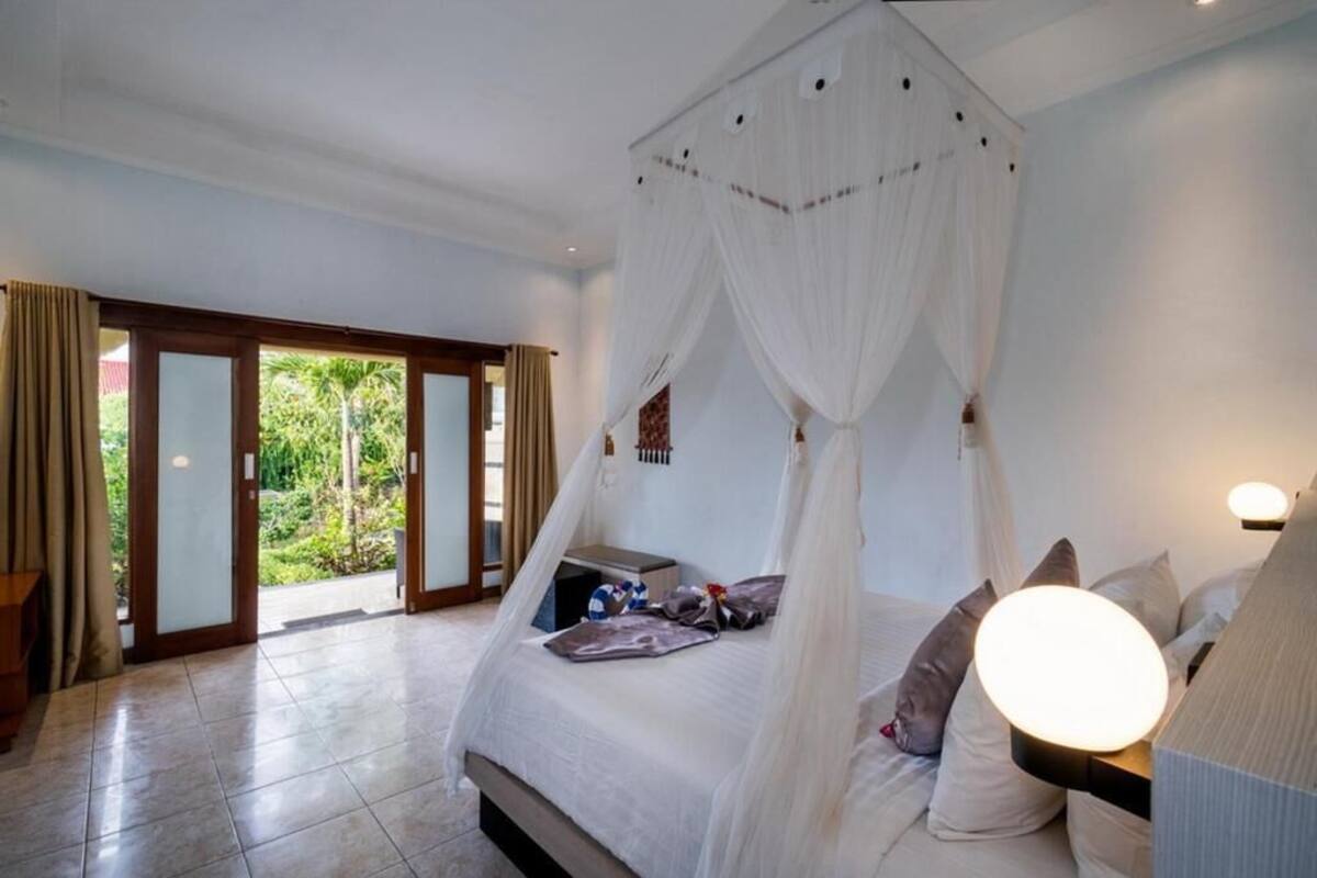 Habitación Deluxe doble | Escritorio, wifi gratis, ropa de cama