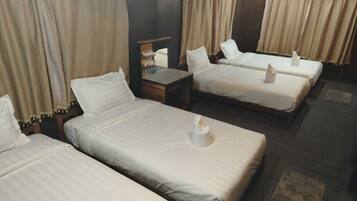 Classic Bungalow, Mountain View | Free WiFi