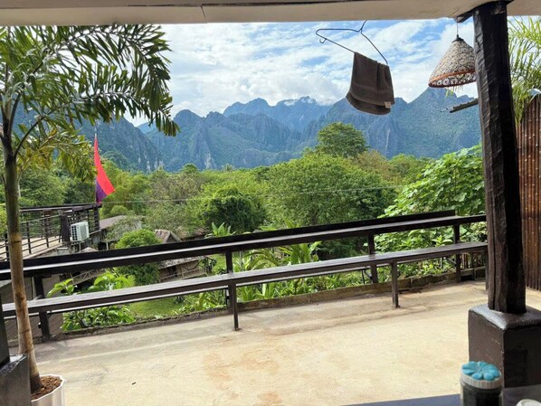 Restaurant - Ban Laos Guesthouse (Vang Vieng)
