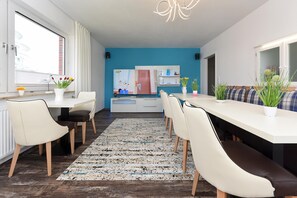 Apartment | Game room - Ferienwohnung 70qm mit Balkon in Bensersiel (Esens)