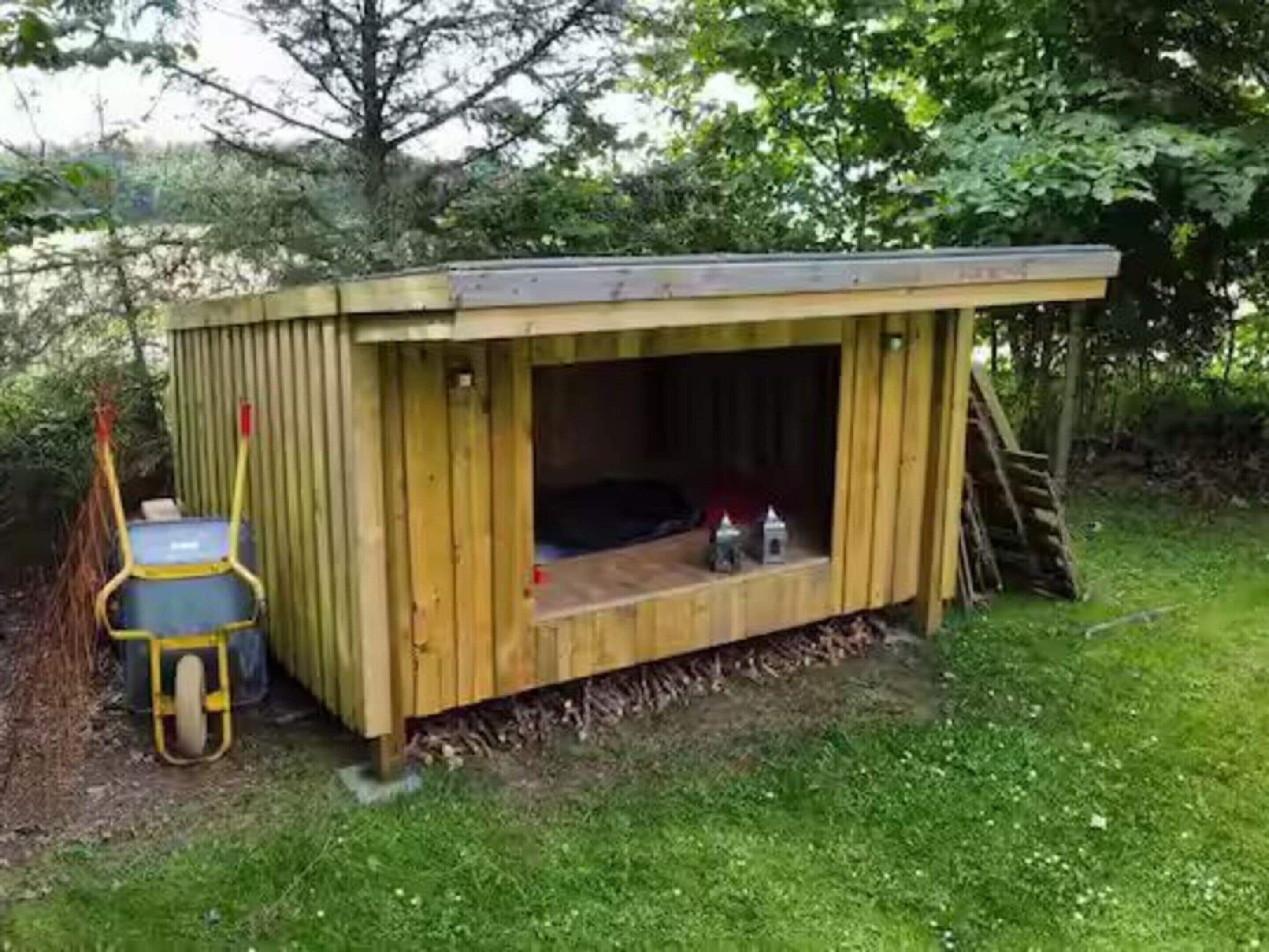 House | Property grounds